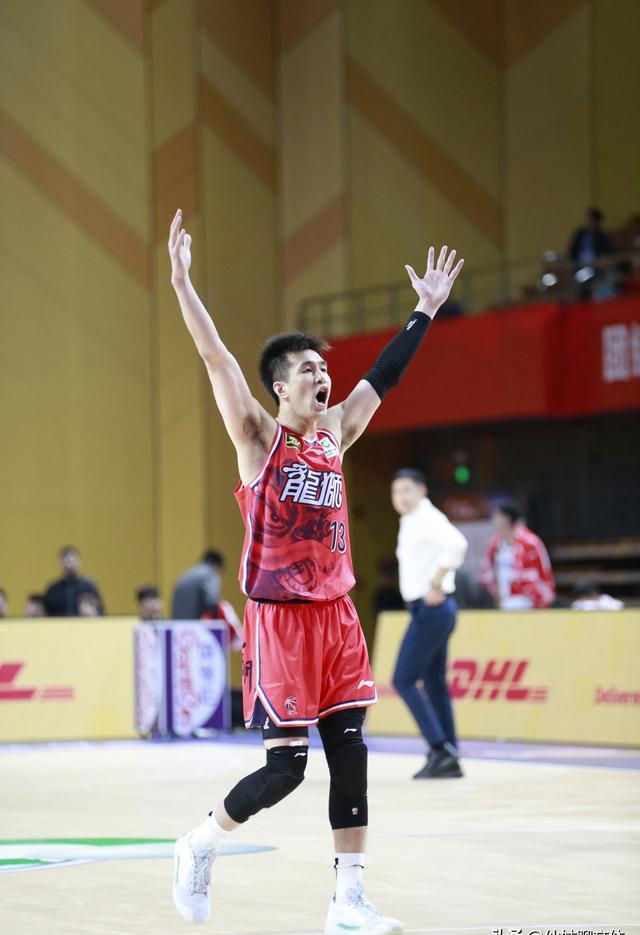 开云体育中国-职业篮球联赛中球员们的表现备受瞩目