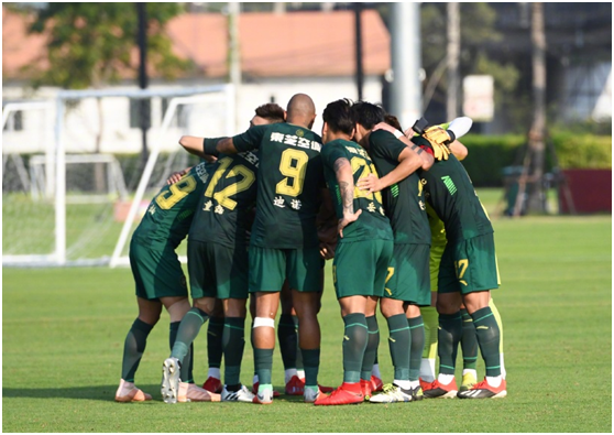 青岛黄海陷入困境，士气低迷