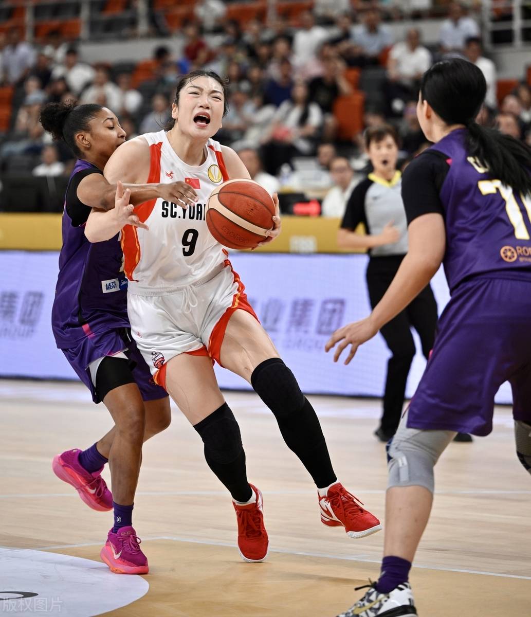 开云体育app-包含亚洲杯篮球赛绝艳开幕，劲爆对攻的词条