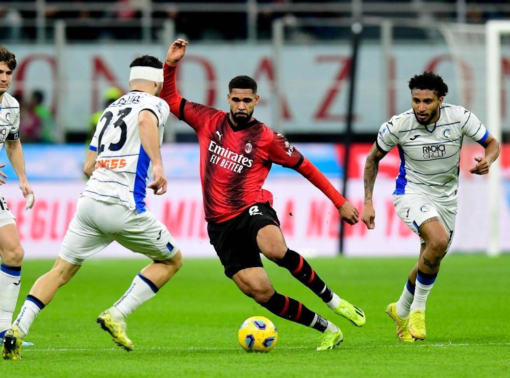 包含--拜仁再胜赫罗纳，欧冠小组赛全胜的词条