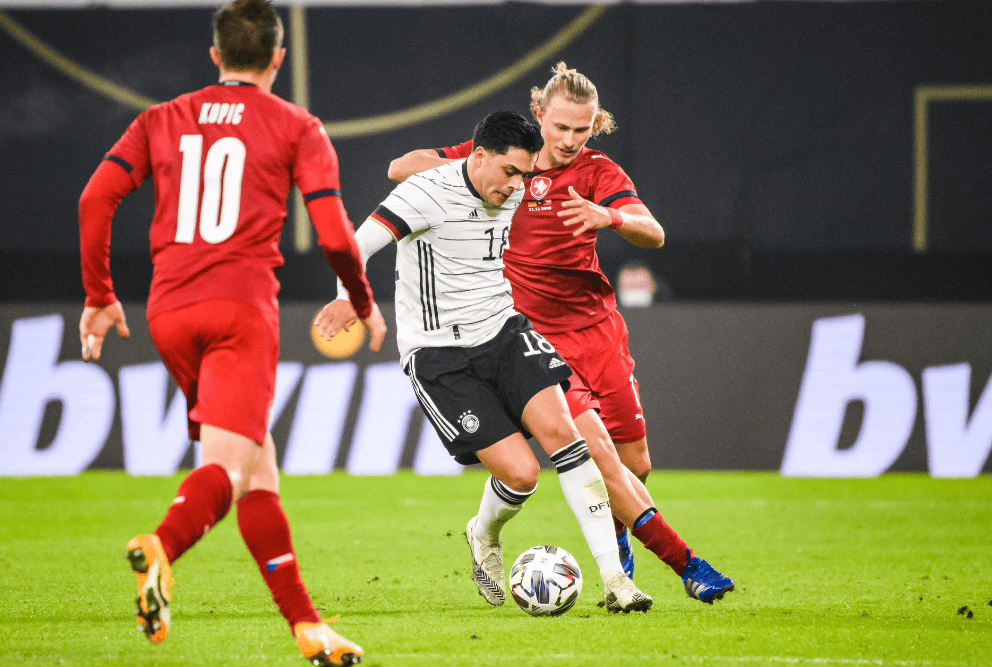 开云下载-关于捷克国家队备受关注，备战期待激烈对决的信息