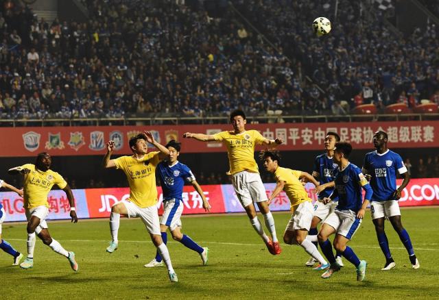 关于顶级大战！足球比赛赛场上气势如虹的信息