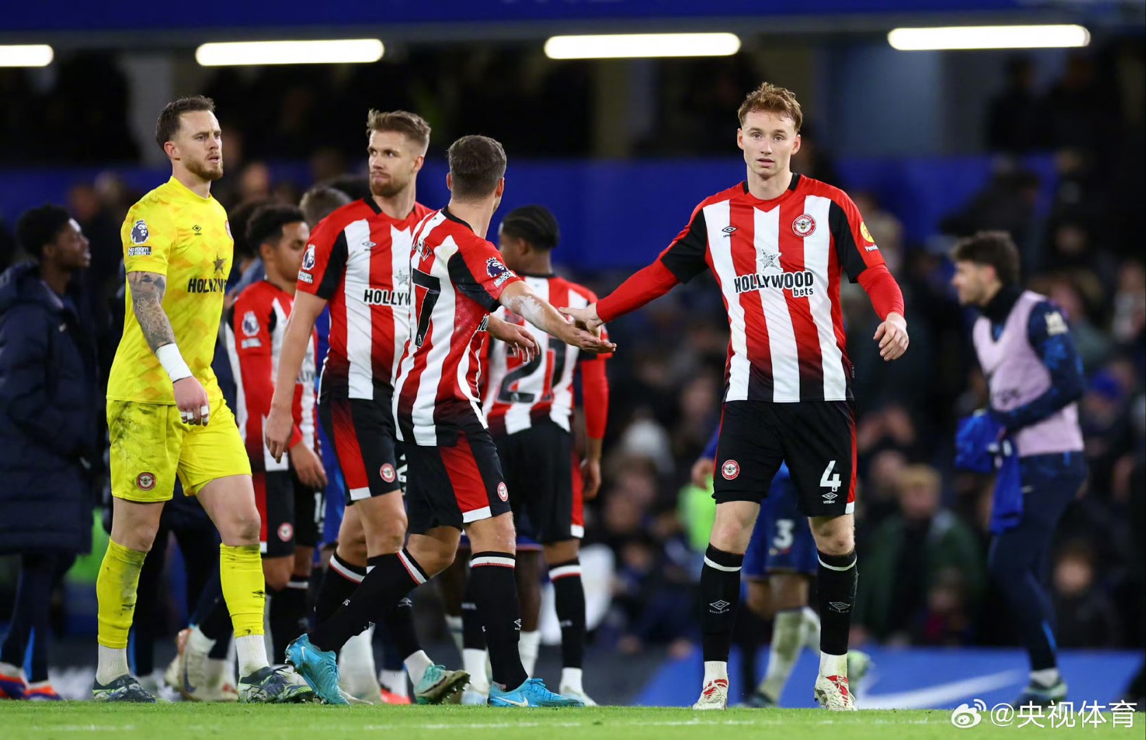 热刺客场战平多特蒙德，保持不败纪录