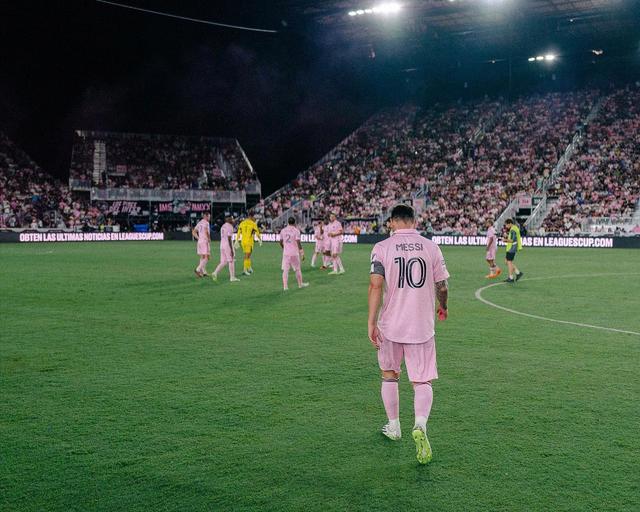 梅西破门领先，巴萨收获胜利