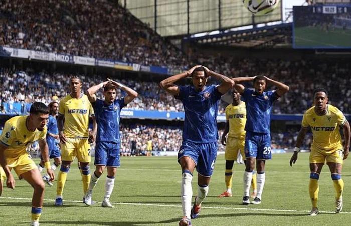 切尔西队员备战下一场比赛，希望能有亮眼表现的简单介绍