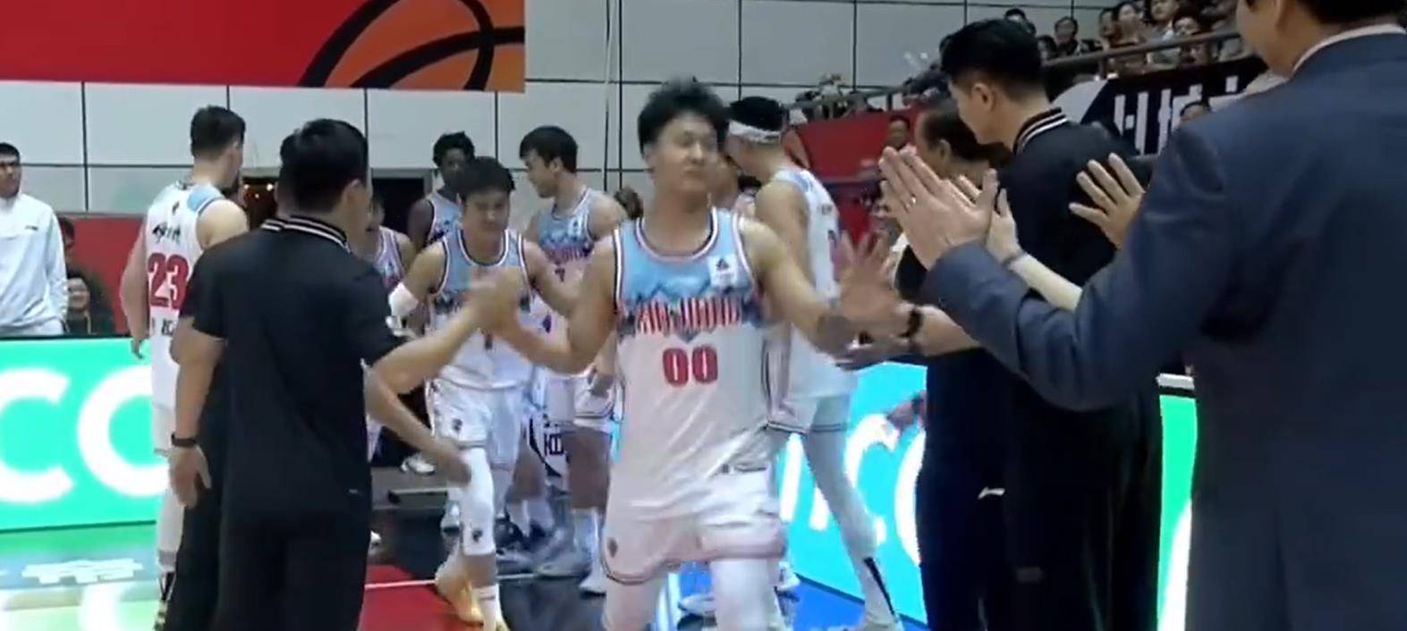 内蒙古队实力爆发，力压对手