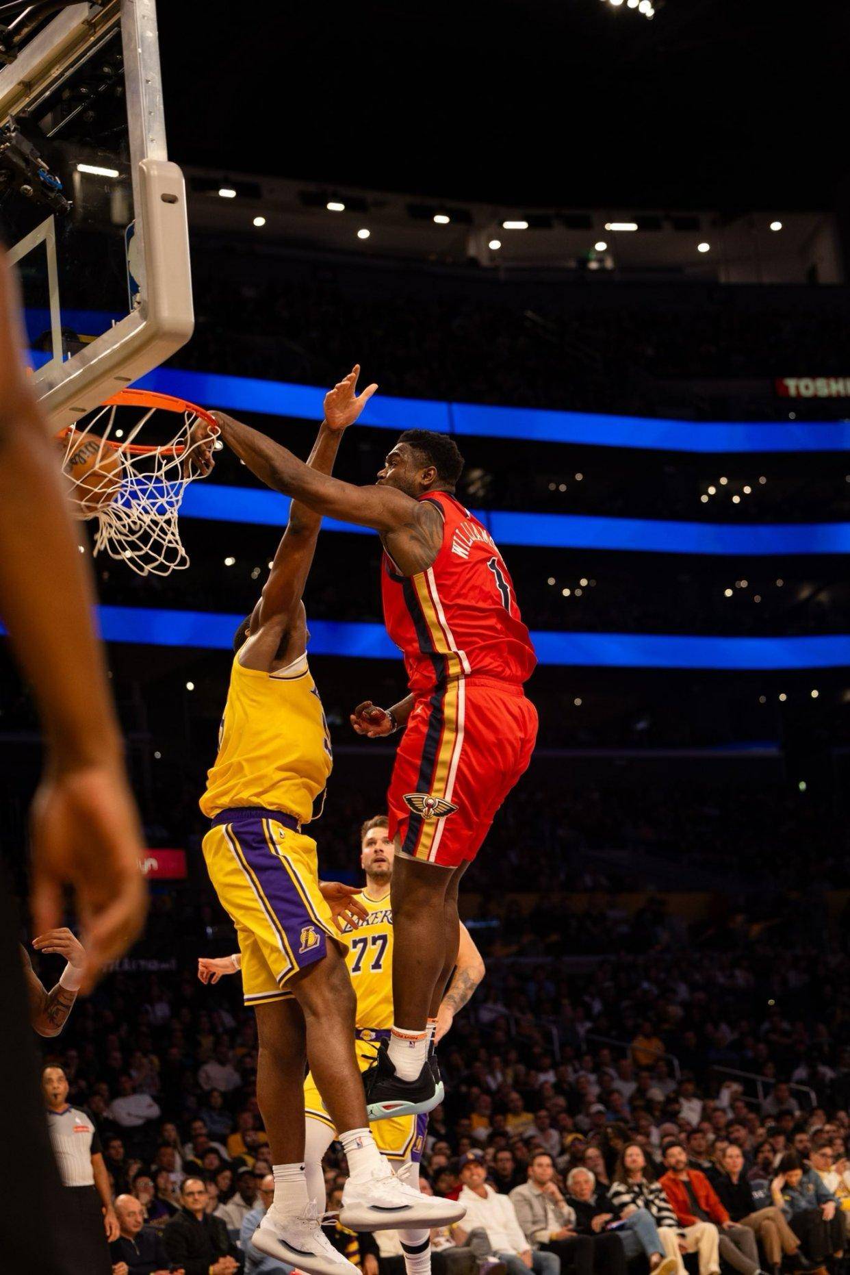 湖人豪取连胜，紧咬西部前锋位置