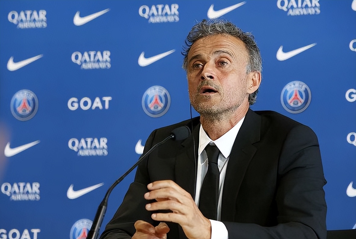 开云平台-巴黎圣日耳曼陷入困境，主帅备受质疑