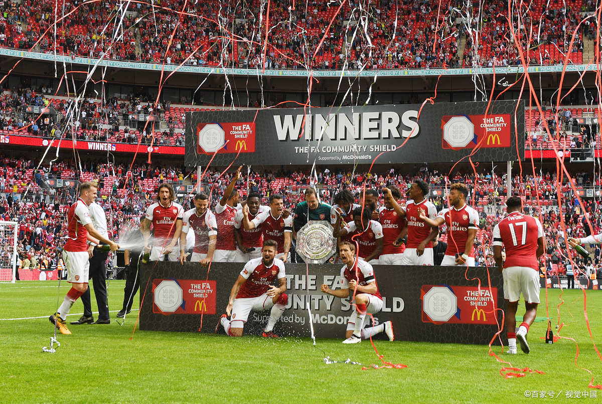 开云体育app-欧冠比赛紧张激烈，团队合作带来胜利