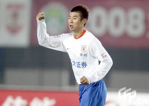 道斯姆联客场一胜难求，保级艰辛