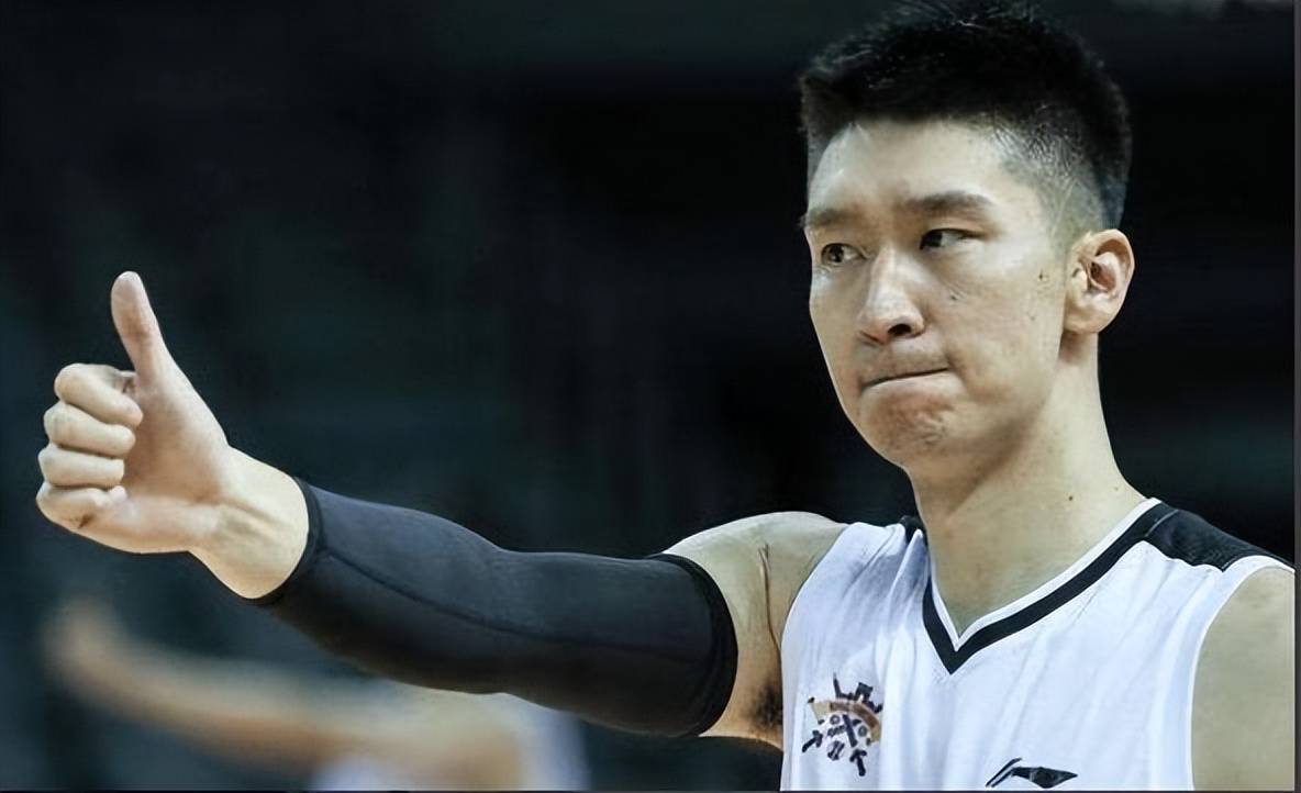 篮球名将荣登封面人物，影响力不断扩大