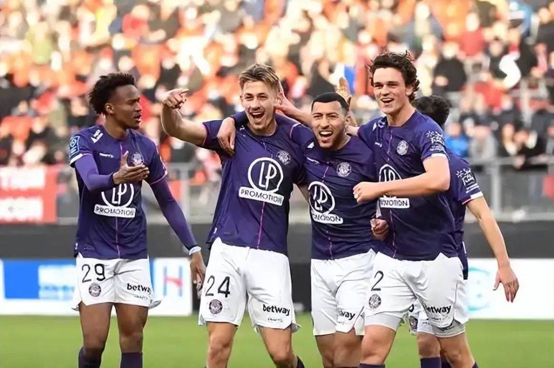 关于图卢兹破僵助球队胜出，法甲赛场好戏连连的信息