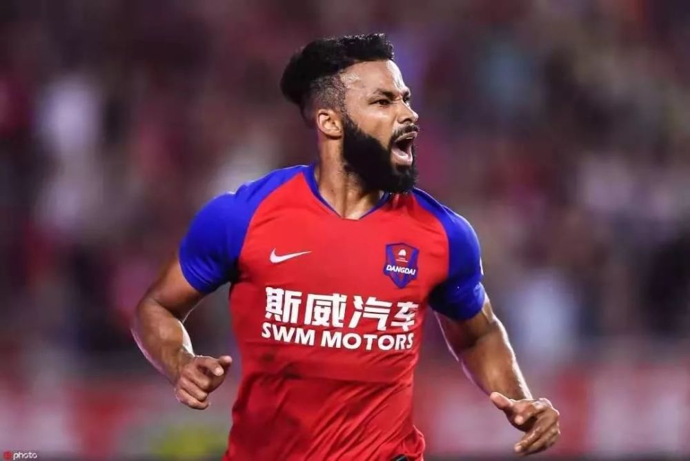 江苏苏宁胜出重庆斯威，保持领先优势的简单介绍