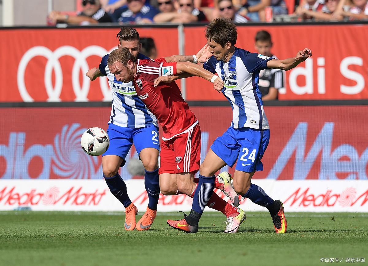 开云体育官方网站-柏林赫塔球员恢复训练，备战新赛季