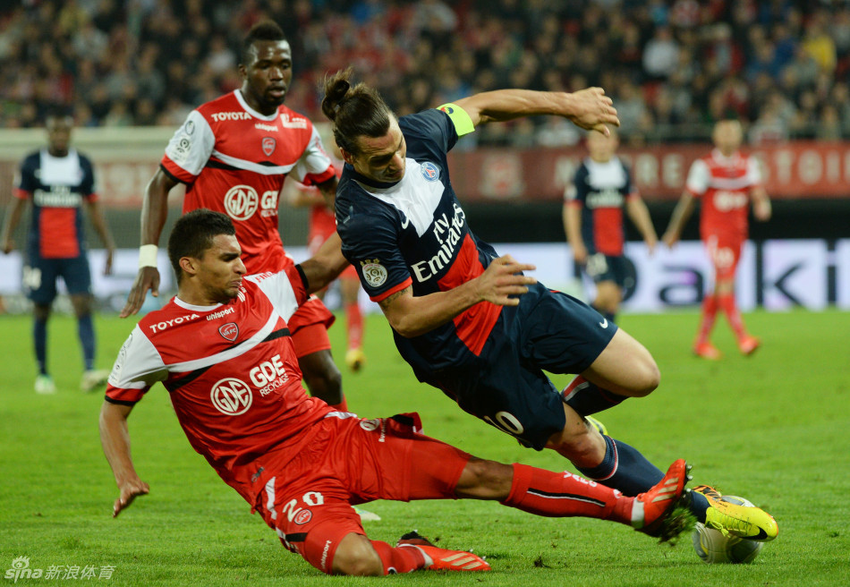 瓦朗谢纪录不佳，法甲赛事频频失分