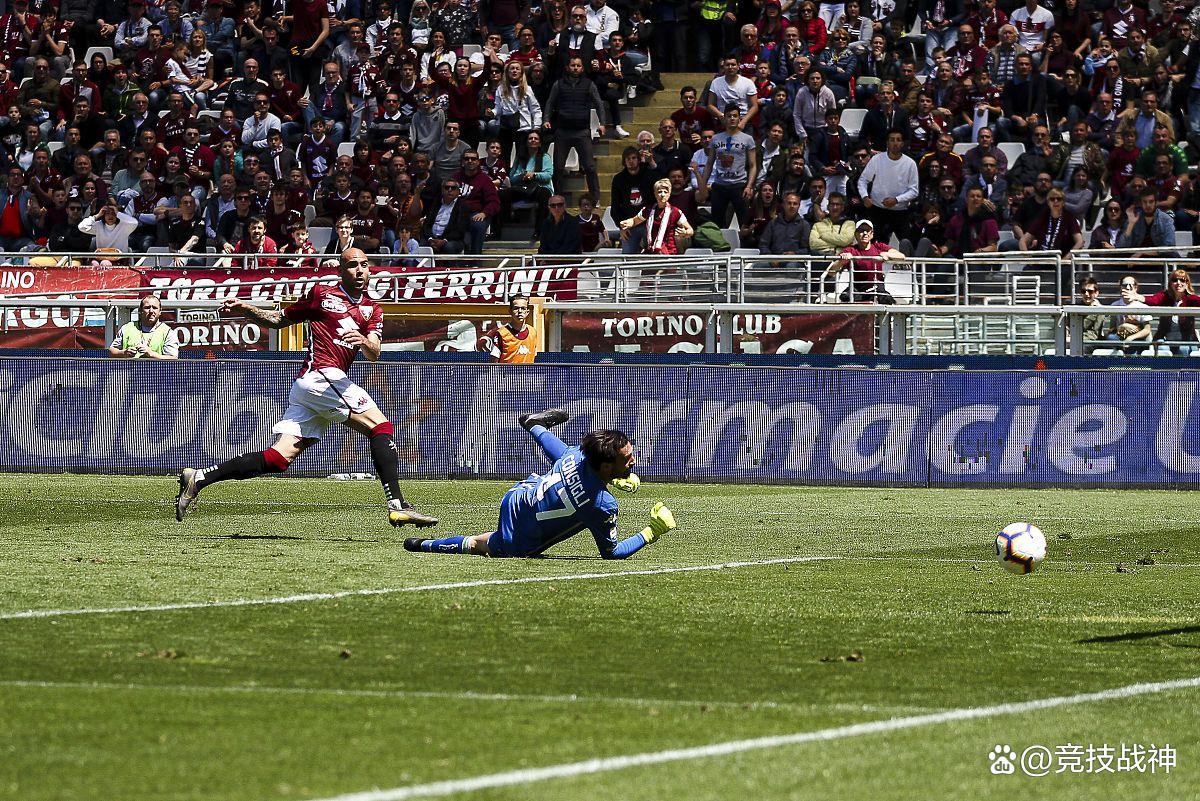 汉堡队陷入危机,球迷担忧不已 汉堡队陷入危机,球迷担忧不已