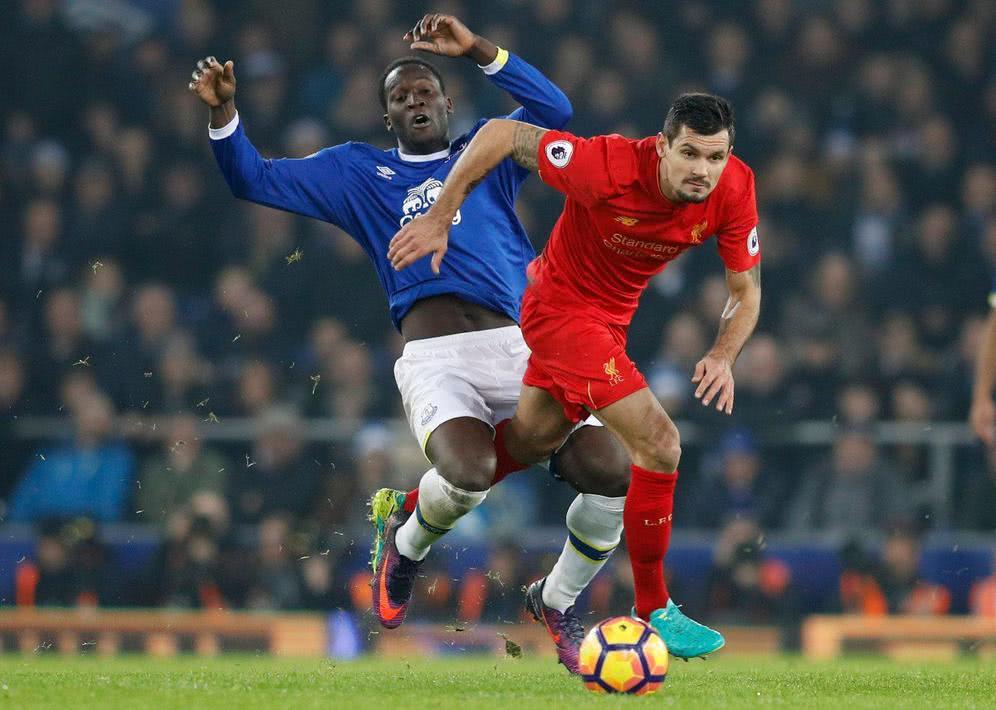 法国队后防铁闸受伤，或无法出战关键对手