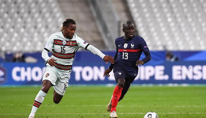 法国队后防铁闸受伤，或无法出战关键对手