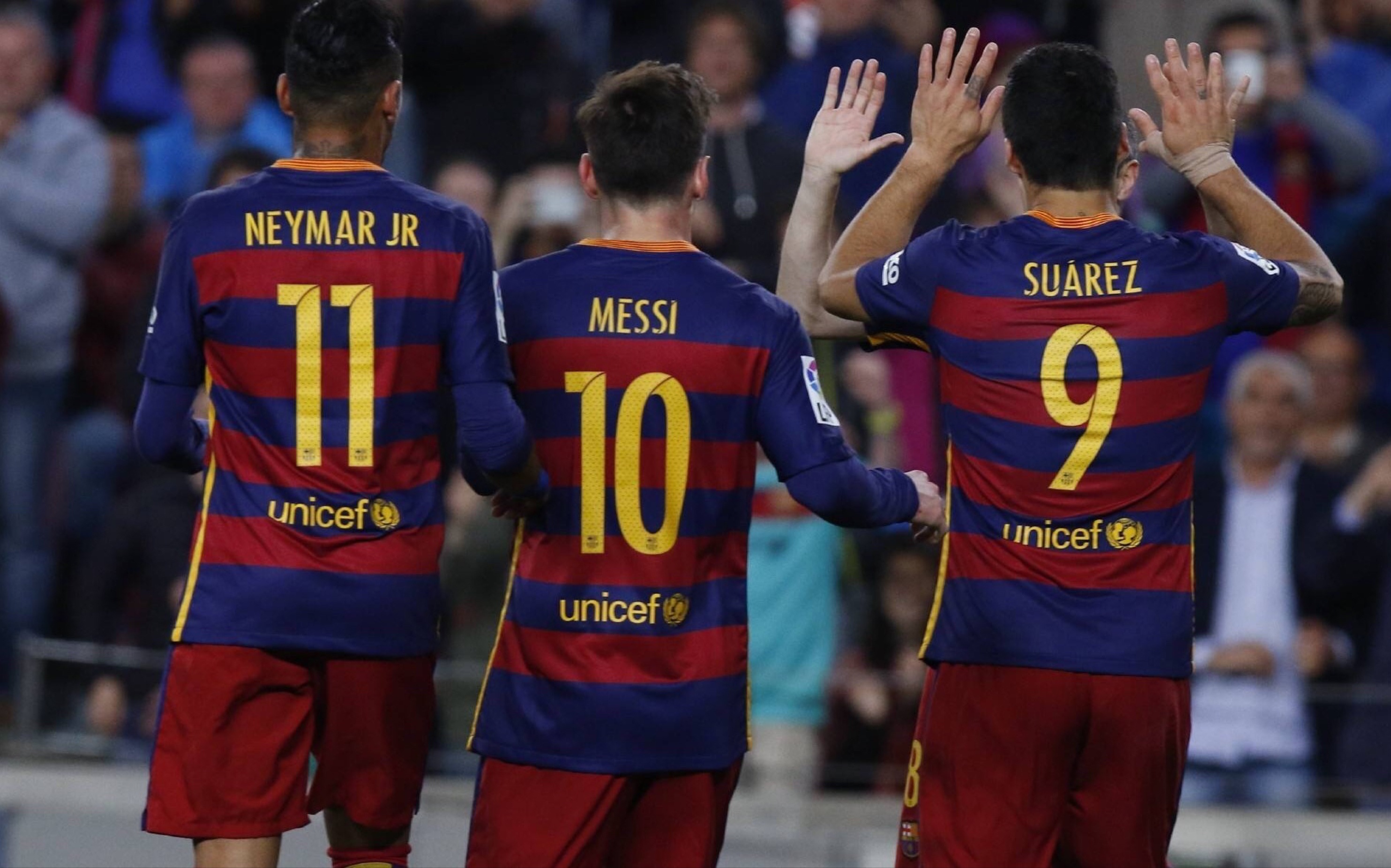 开云体育app-巴萨逆转击败对手，跻身联赛前三