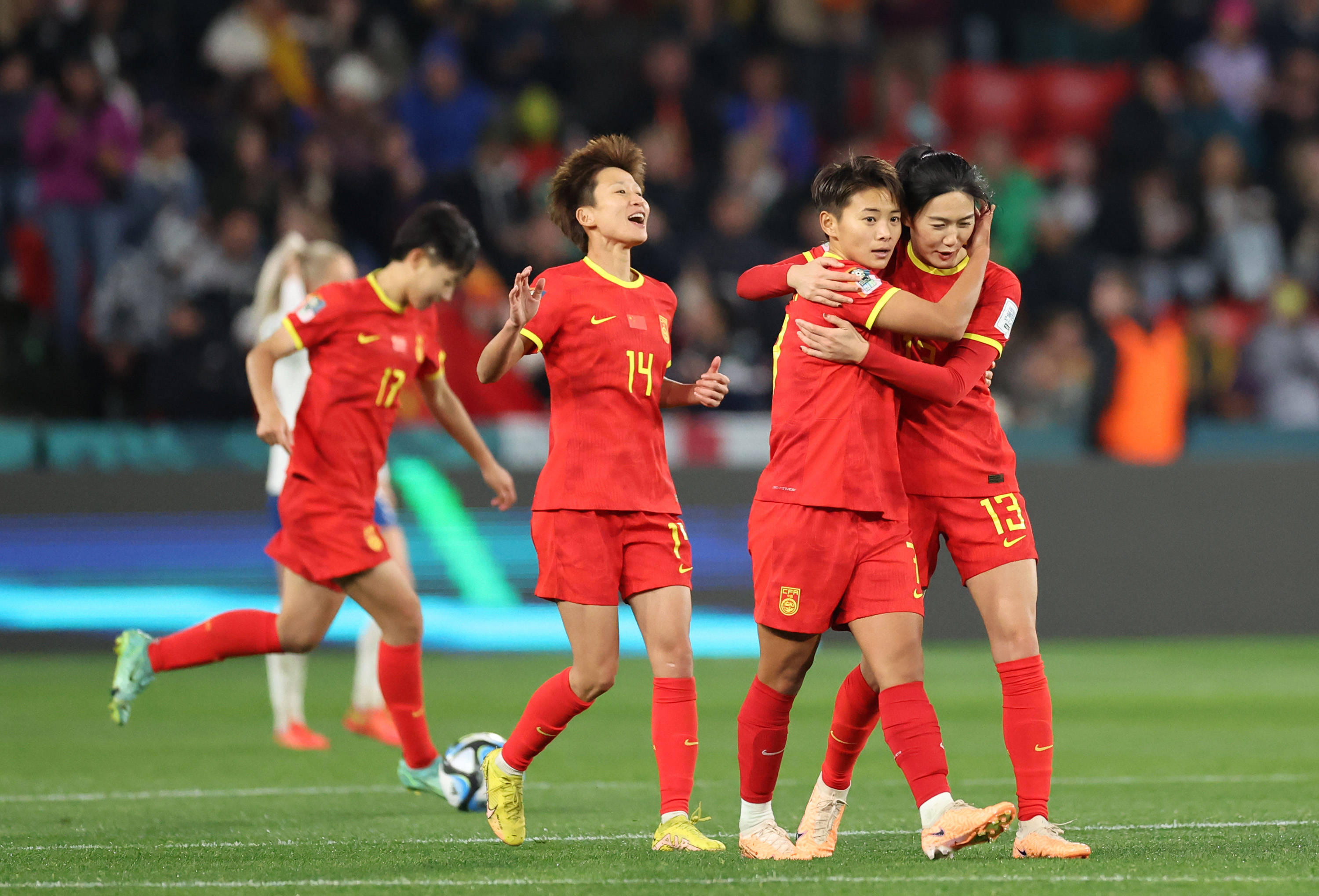 中国女足力克对手，夺取胜利