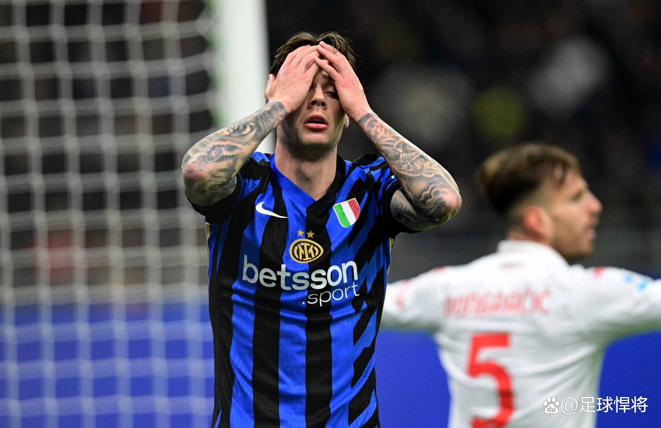 关于AC米兰沉着应对困境获胜关键时刻的信息