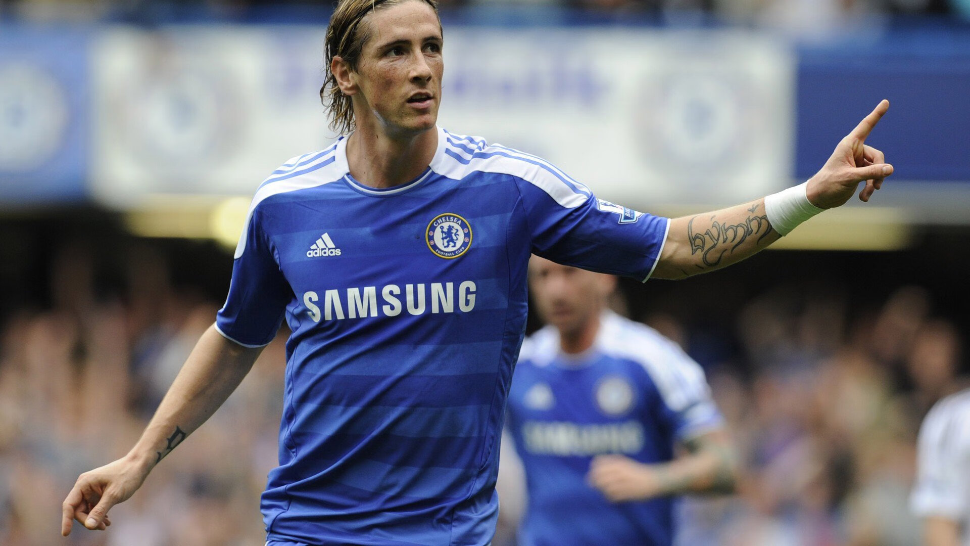 北大西洋的足球叙事，阿森纳终结南美神话，阿克在亚平宁接管比赛